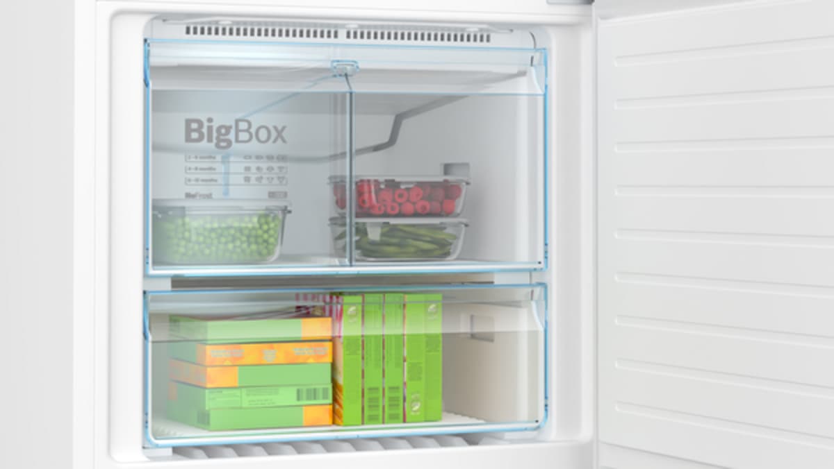 Bosch Serie 6 Alttan Donduruculu Buzdolabı 186 x 75 cm Beyaz, Total No Frost KGN76CWE0N - görsel 3
