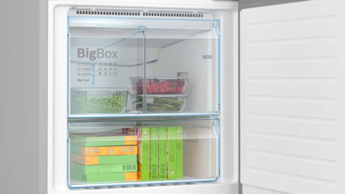 Bosch Serie 6 Alttan Donduruculu Buzdolabı 193 x 70 cm Siyah, Total No Frost KGN56LBE0N - görsel 5