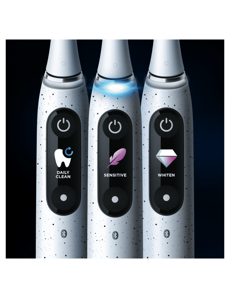 ORAL B iO 10 Şarjlı Diş Fırçası + Manyetik Şarj + Seyahat Kabı Beyaz - görsel 4